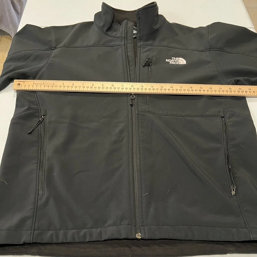 The North Face Men's Black Waterproof Jacket L